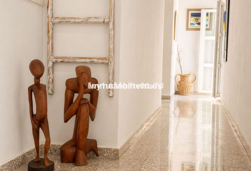 Revente - Villa - Intérieur                       - Churriana