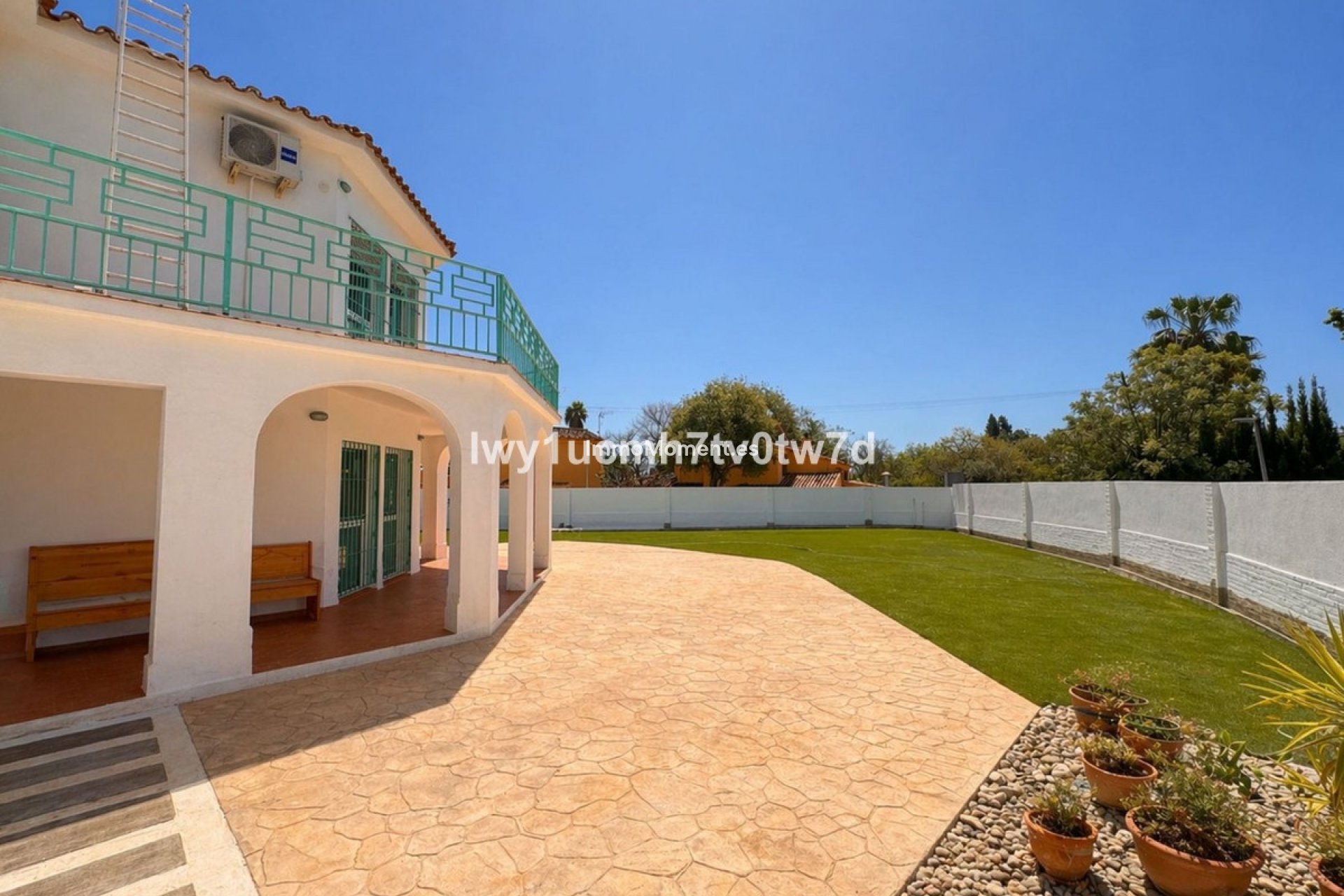Revente - Villa - Intérieur                       - Churriana