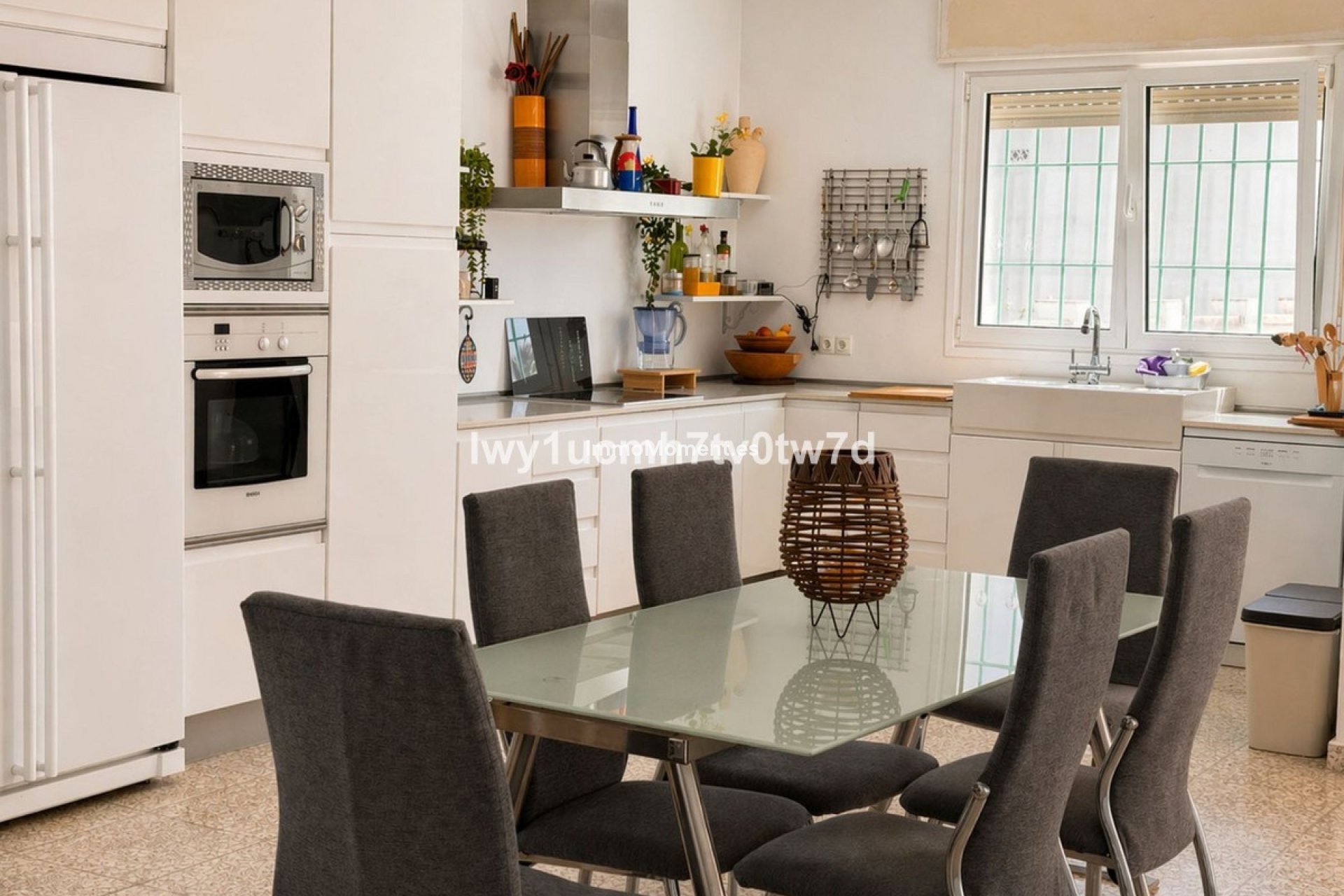 Revente - Villa - Intérieur                       - Churriana