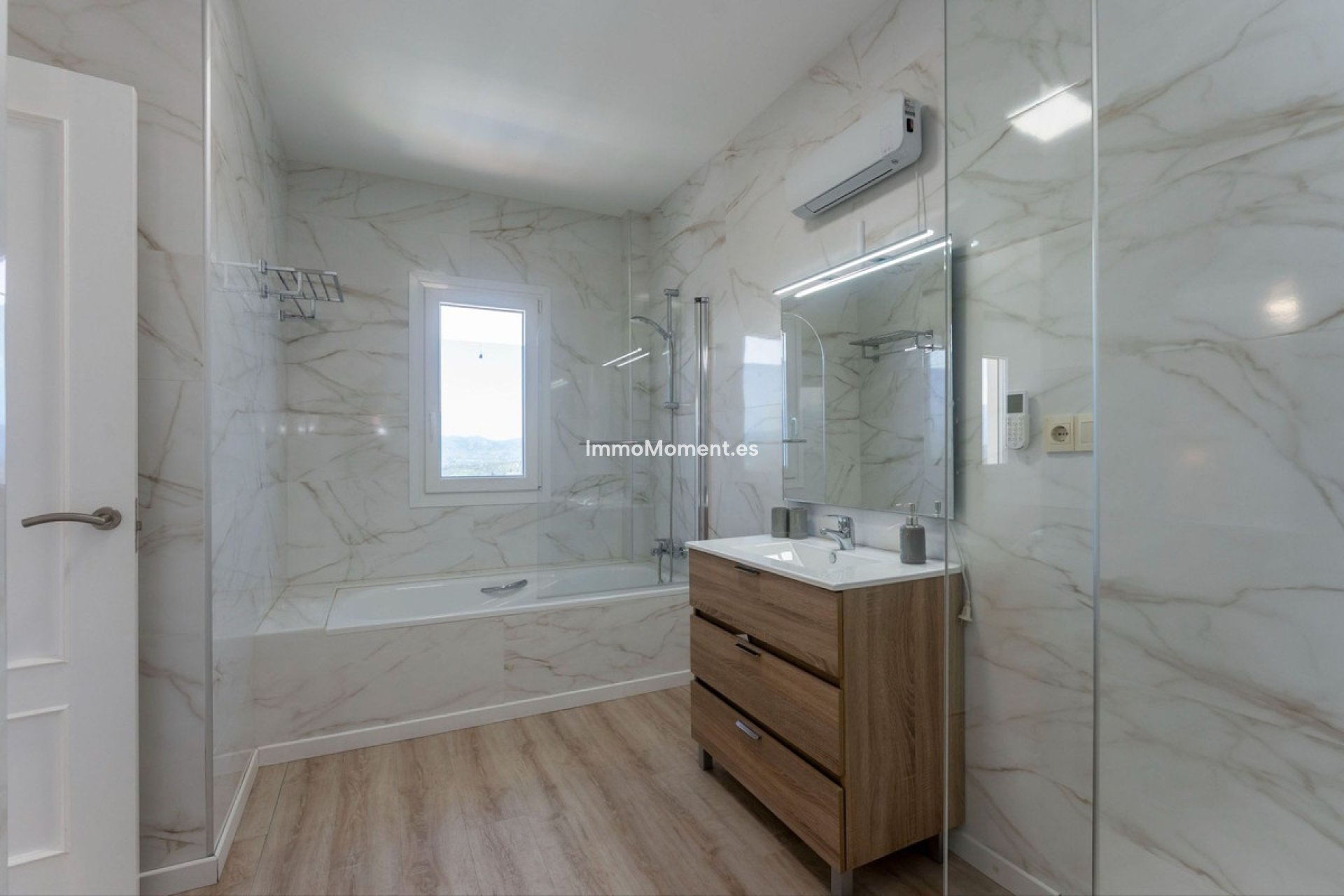 Revente - Villa - Intérieur                       - Coín