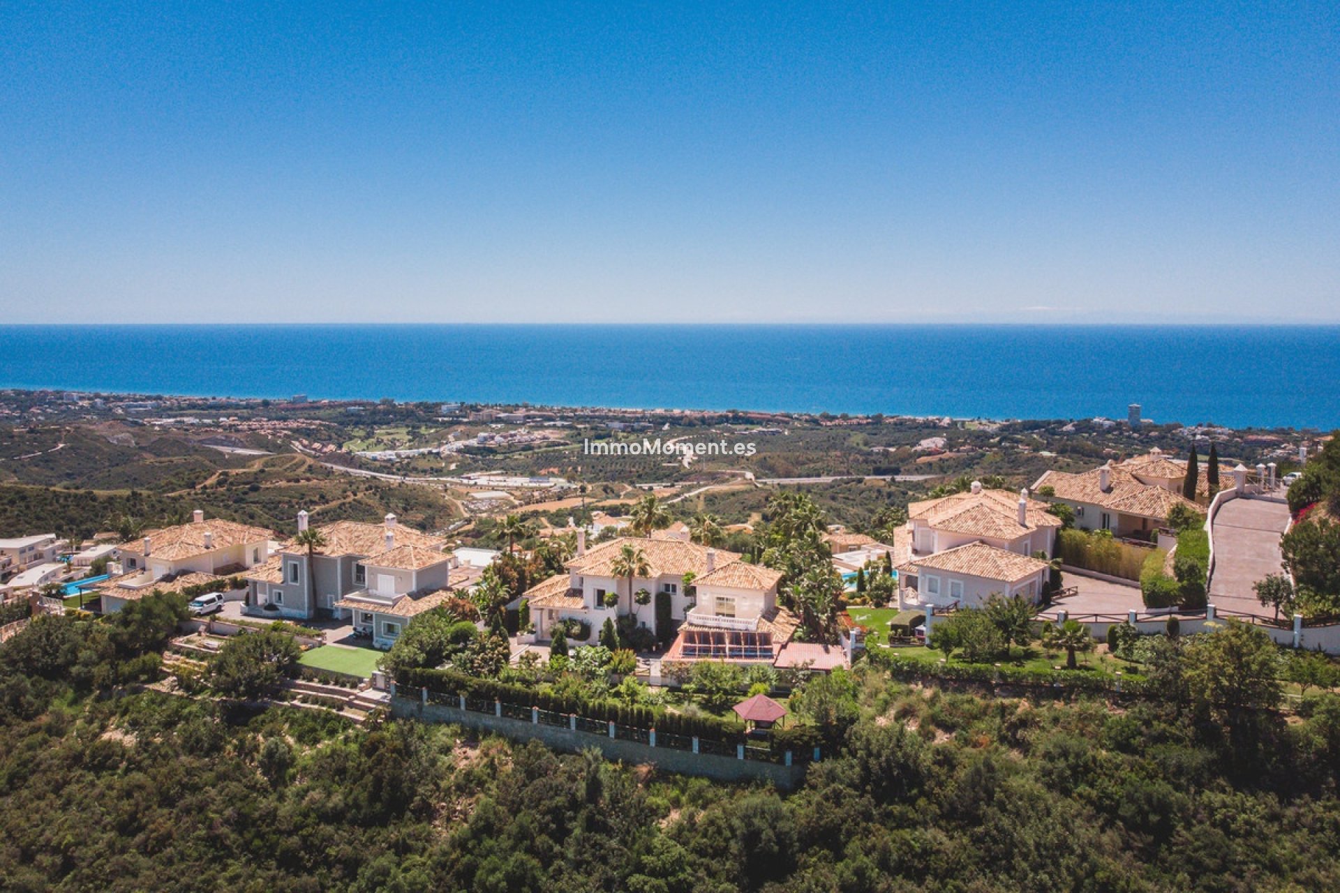 Revente - Villa - Marbella - Altos de los Monteros
