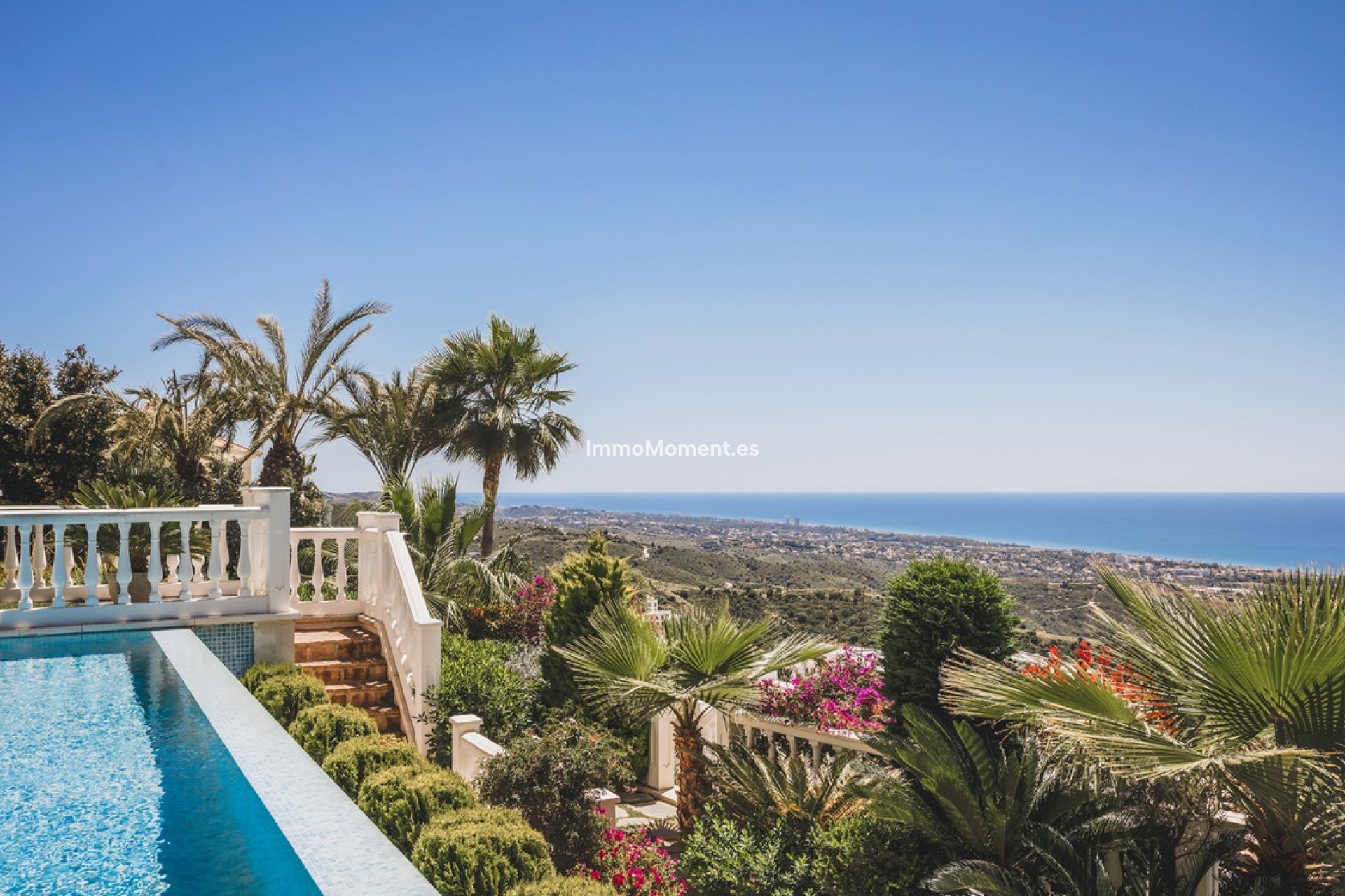 Revente - Villa - Marbella - Altos de los Monteros