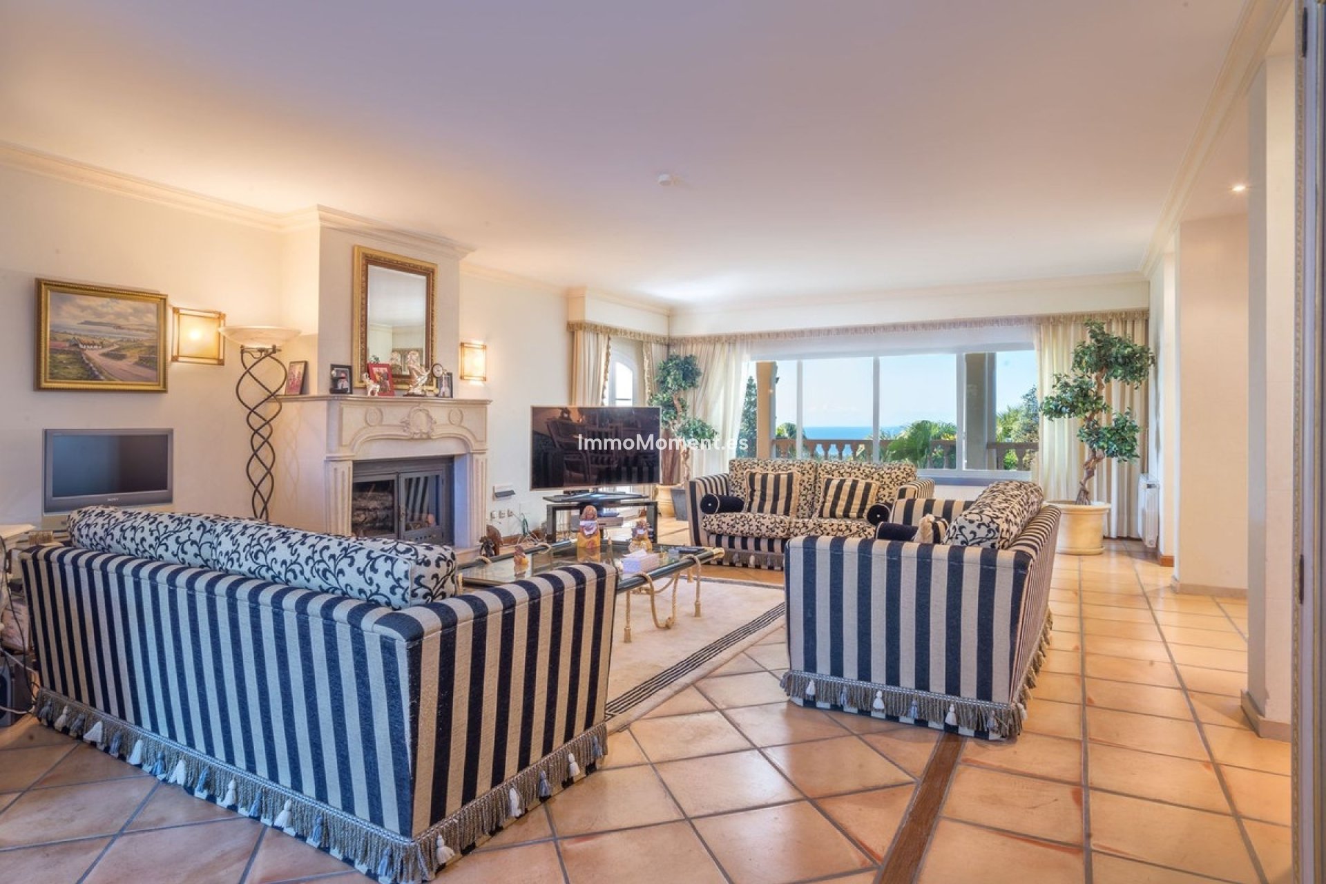 Revente - Villa - Marbella - Altos de los Monteros