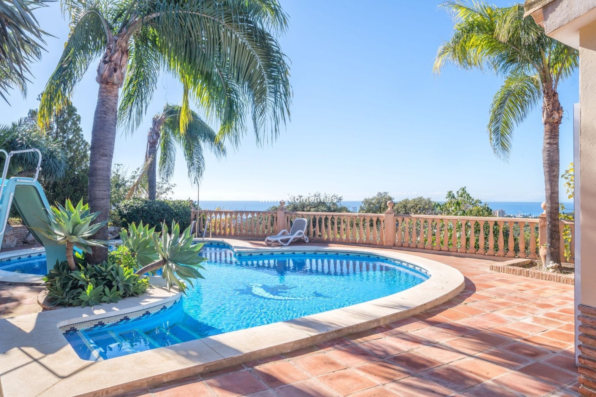 Revente - Villa - Marbella - Altos de los Monteros