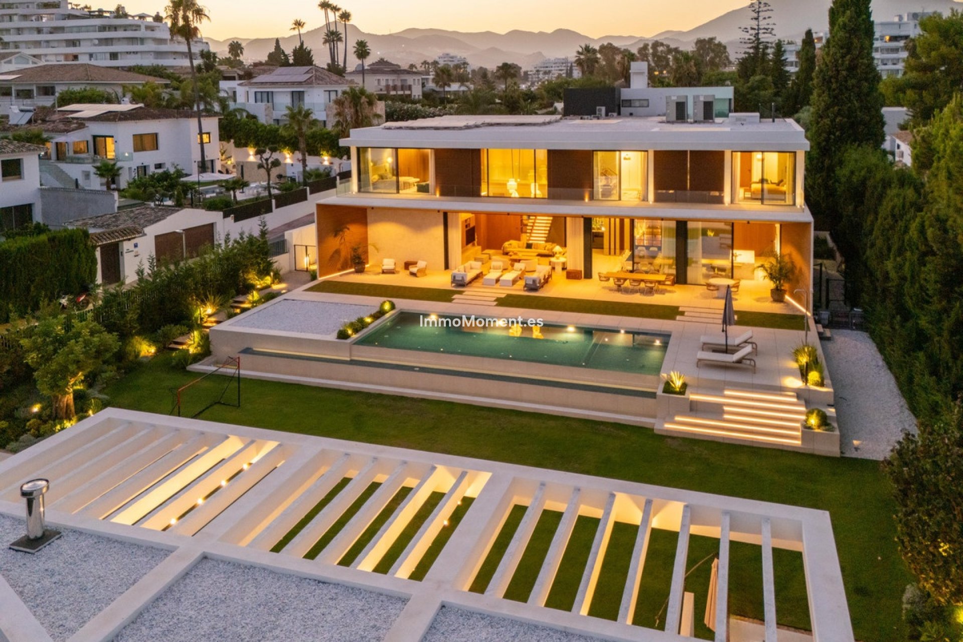 Revente - Villa - Marbella - Guadalmina Alta