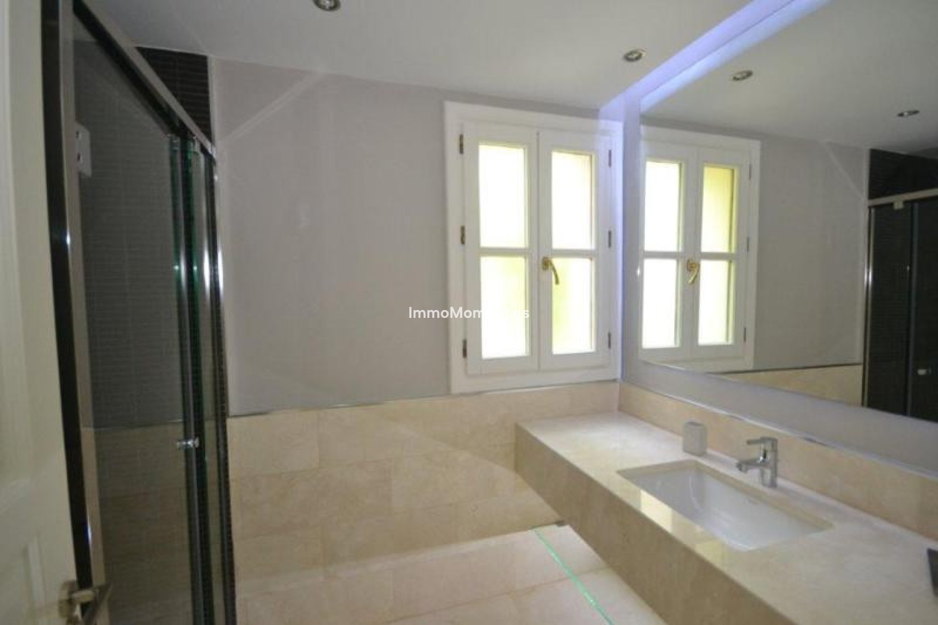 Revente - Villa - Marbella - Guadalmina Baja