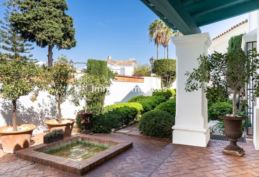 Revente - Villa - Marbella - Guadalmina Baja