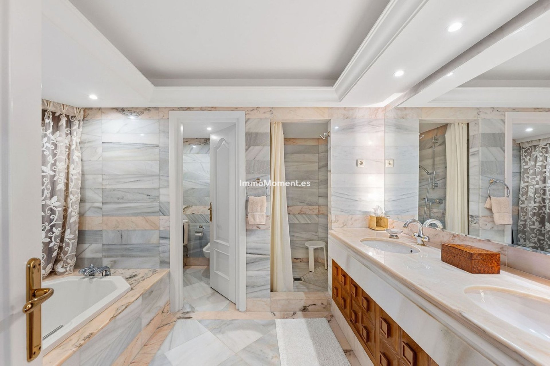 Revente - Villa - Marbella - Nueva Andalucía