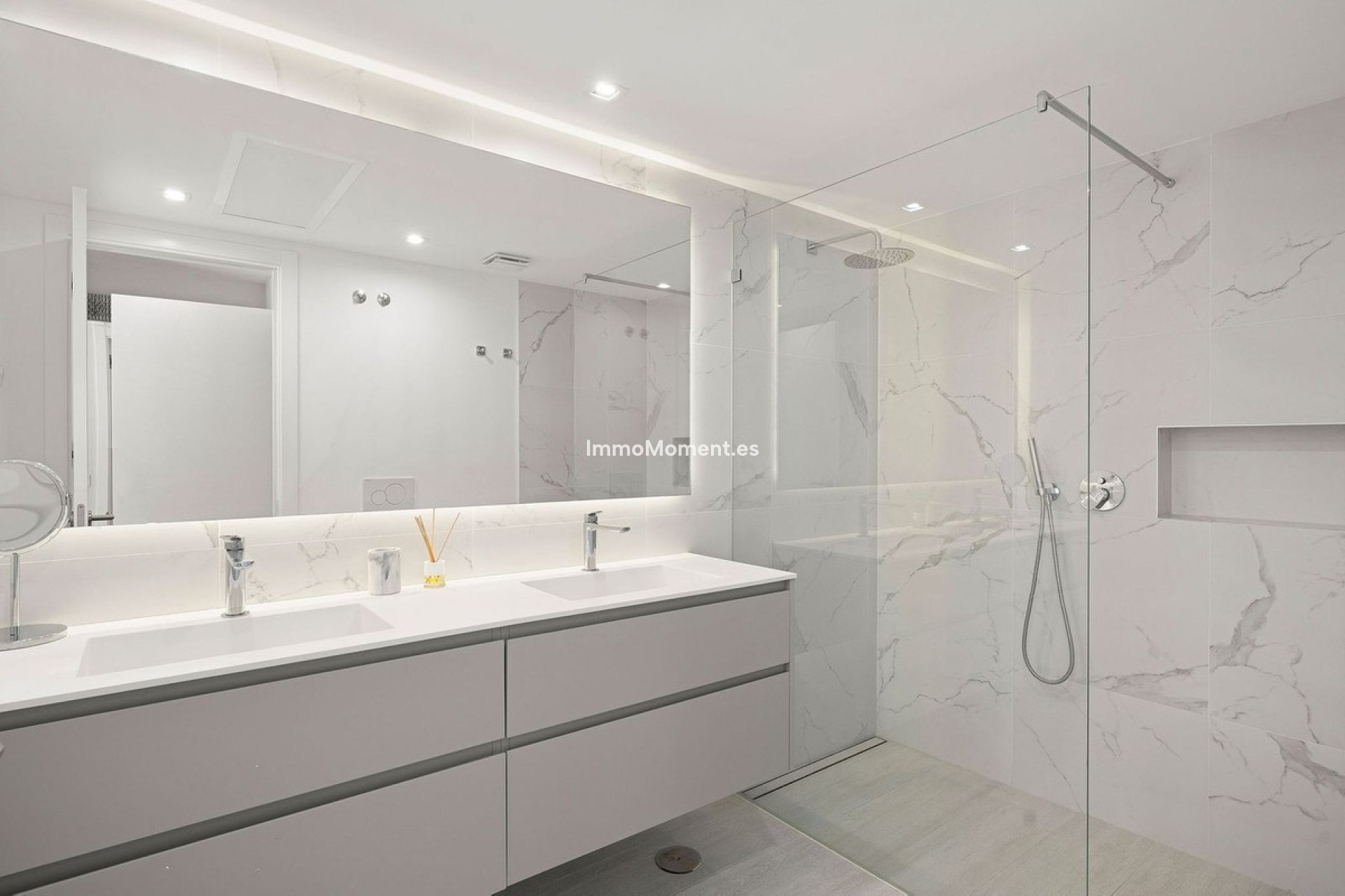 Revente - Villa - Marbella - Nueva Andalucía