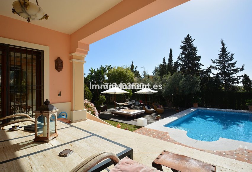 Revente - Villa - Marbella - Nueva Andalucía