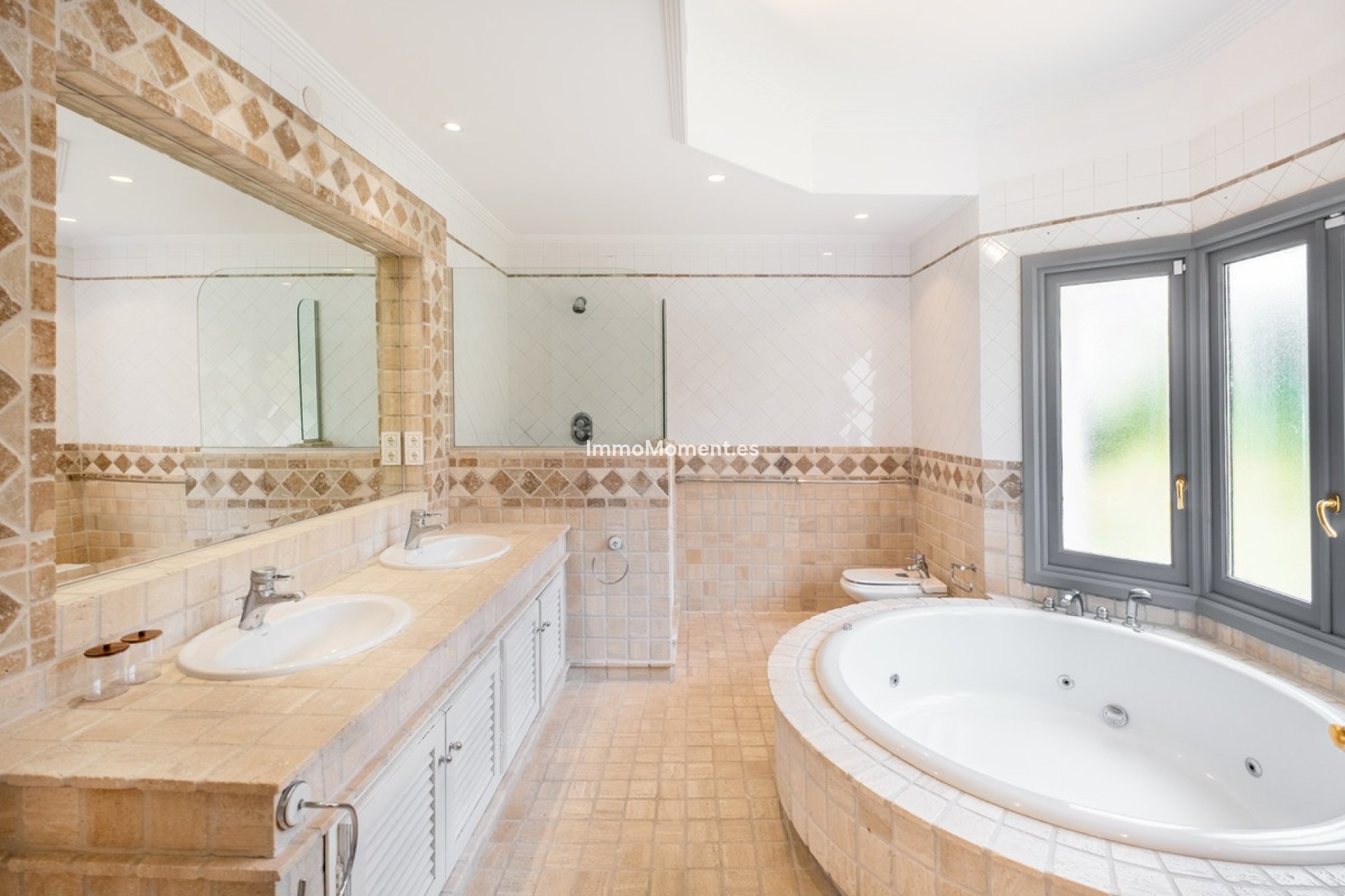 Revente - Villa - Marbella - Nueva Andalucía