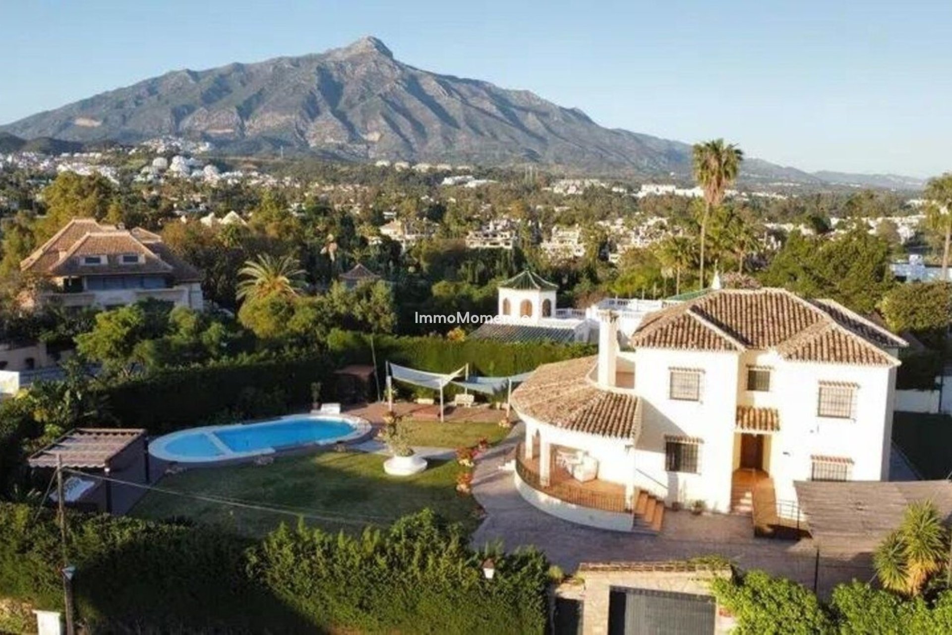 Revente - Villa - Marbella - Nueva Andalucía