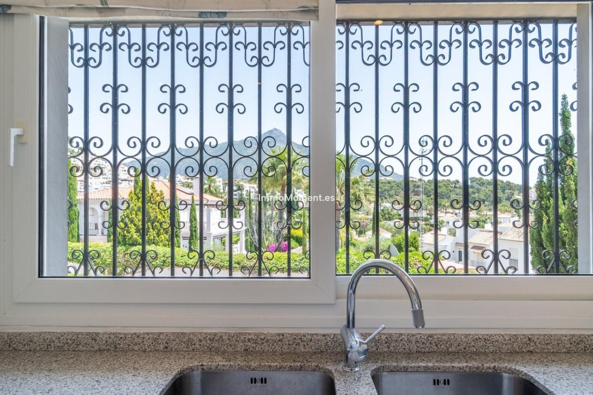 Revente - Villa - Marbella - Nueva Andalucía