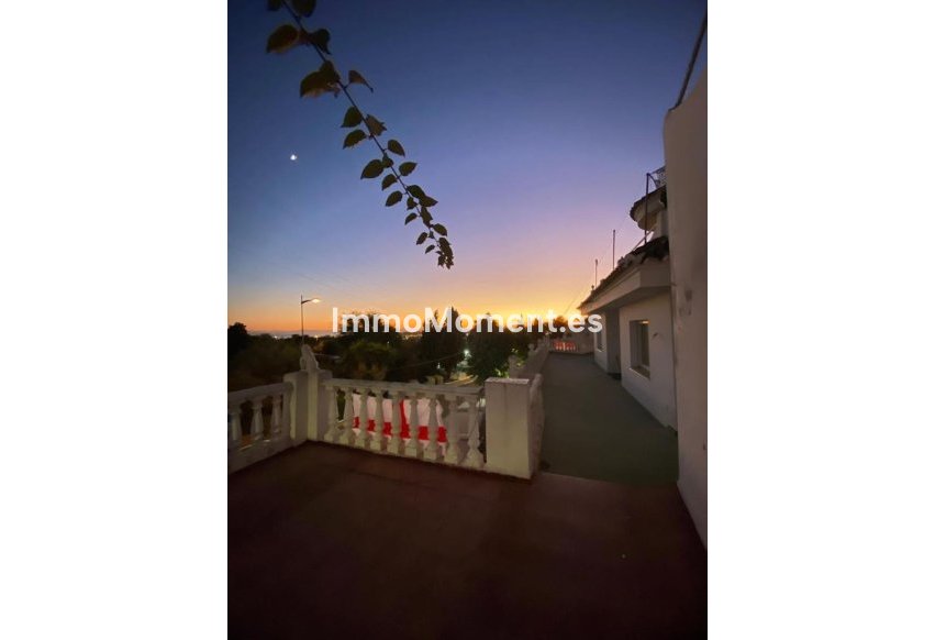 Revente - Villa - Marbella - Nueva Andalucía