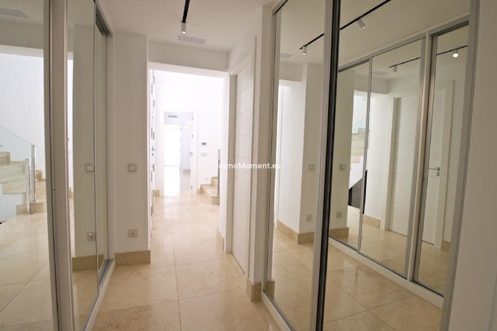 Revente - Villa - Marbella - Nueva Andalucía