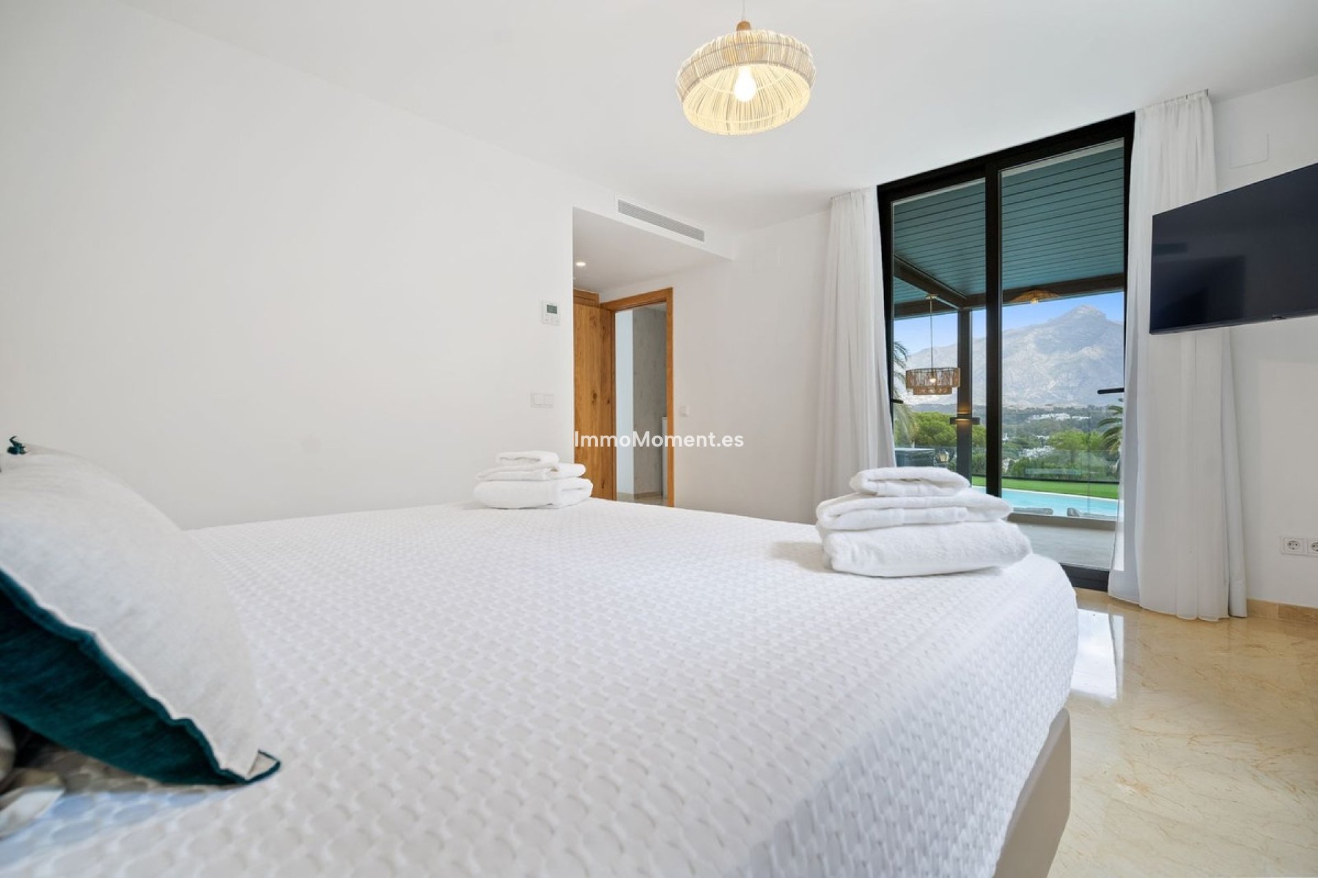 Revente - Villa - Marbella - Nueva Andalucía