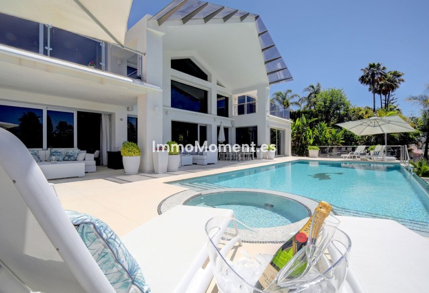 Revente - Villa - Marbella - Nueva Andalucía