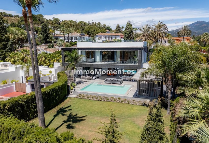 Revente - Villa - Marbella - Nueva Andalucía