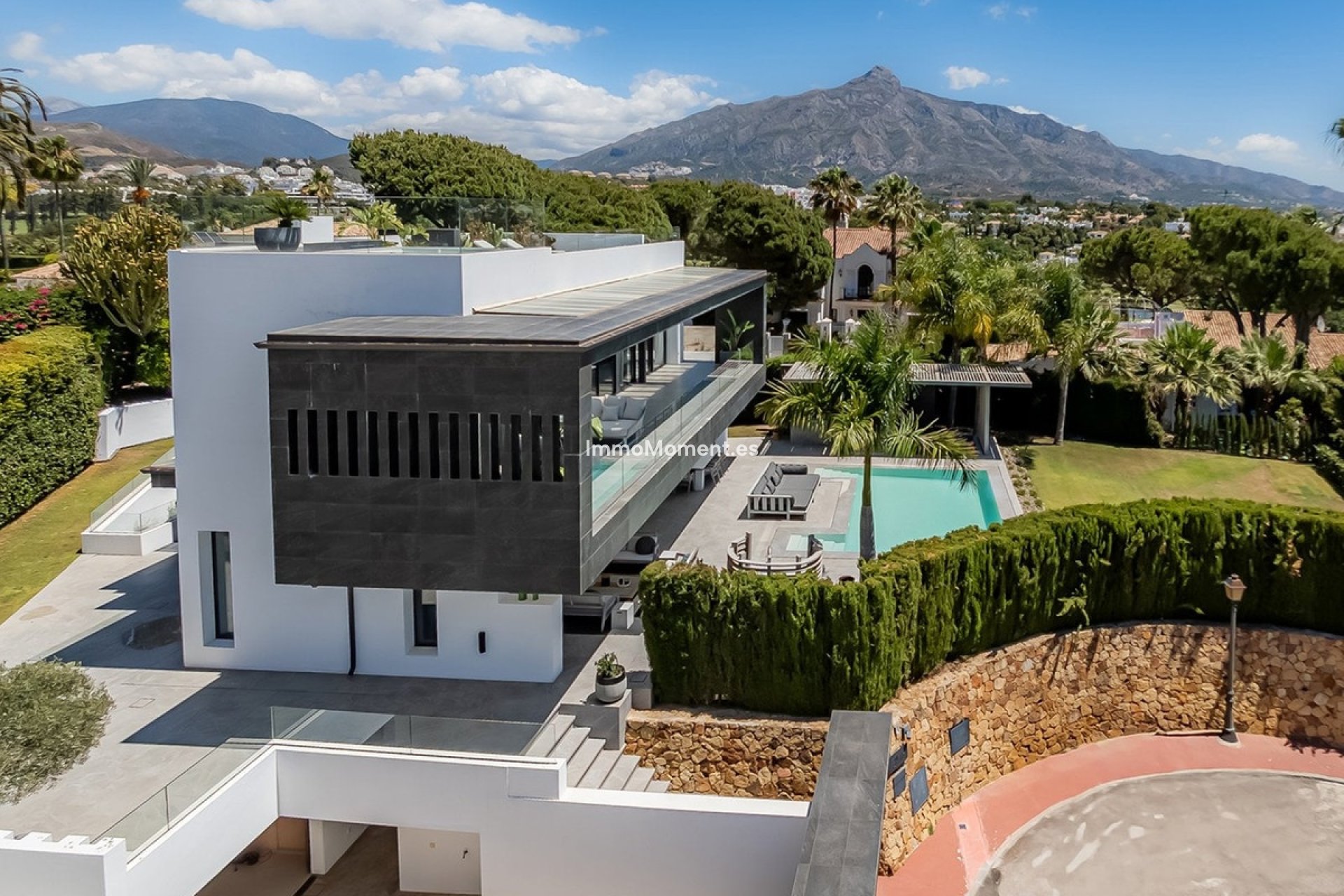 Revente - Villa - Marbella - Nueva Andalucía