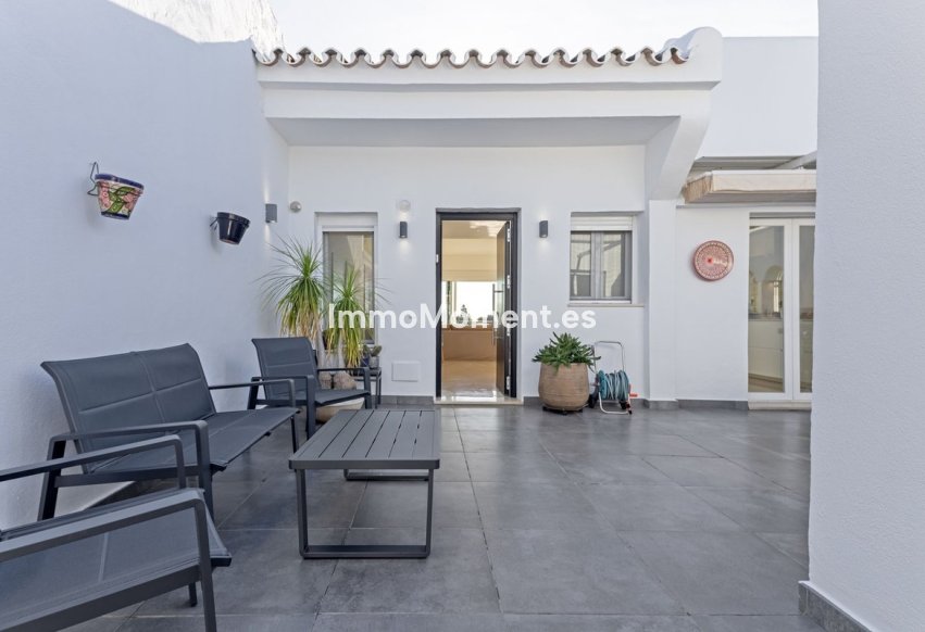 Revente - Villa - Marbella - Nueva Andalucía