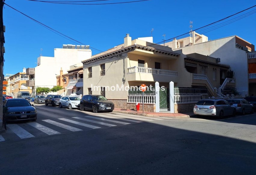 Revente - Villa - Torrevieja - Torrevieja Centro