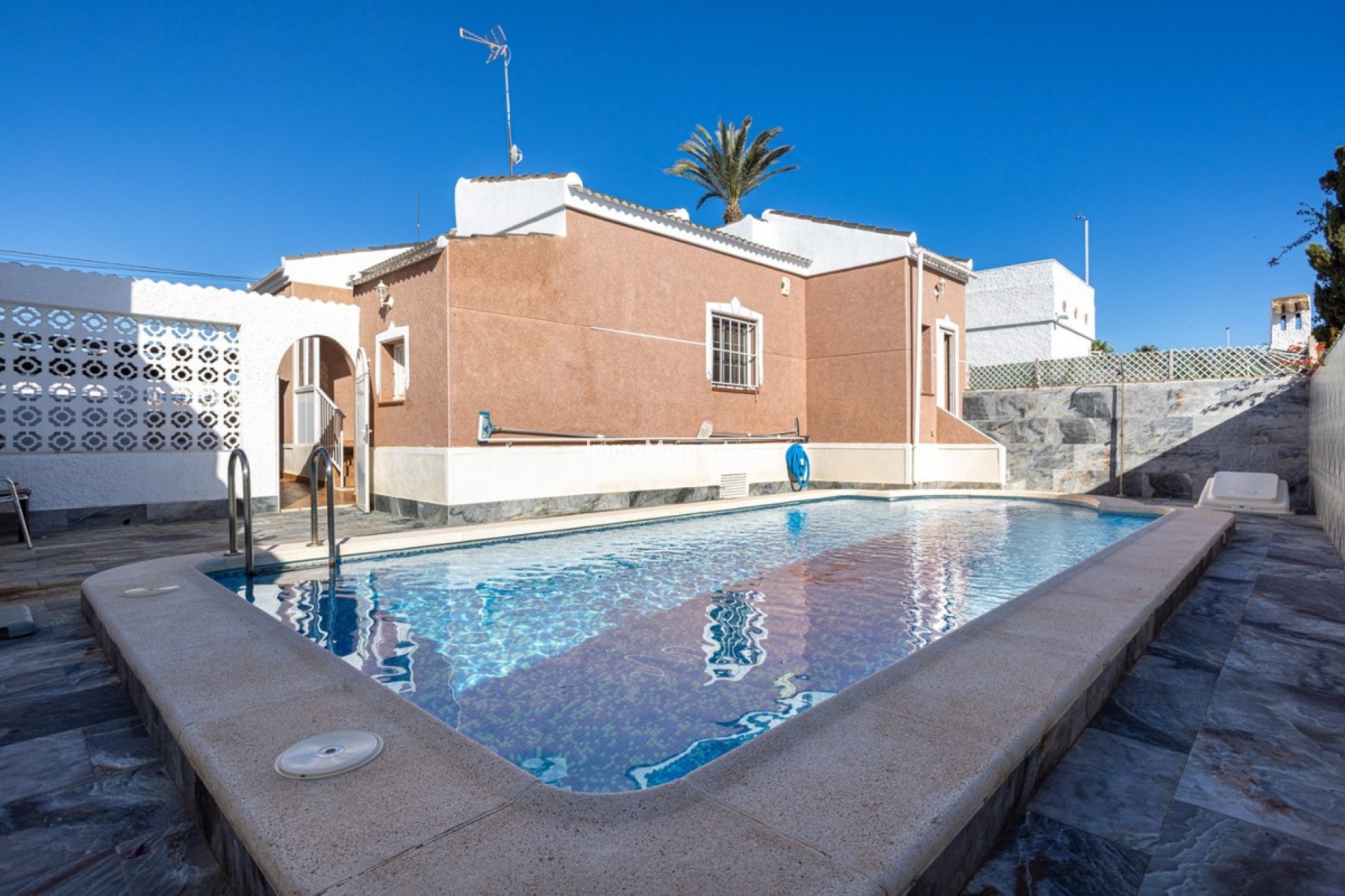 Revente - Villa - Torrevieja - Torrevieja Centro