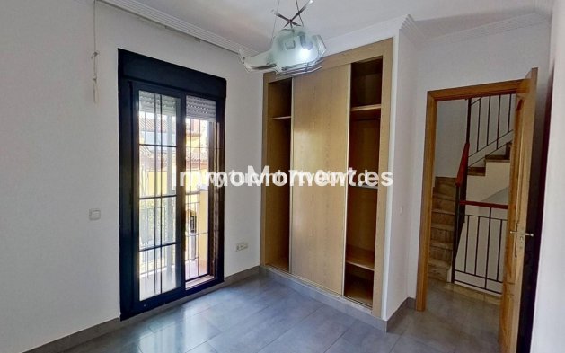 Rijtjeshuis - Bestaande woning - Binnenland  - Churriana