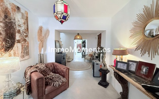 Rijtjeshuis - Bestaande woning - Binnenland  - Coín