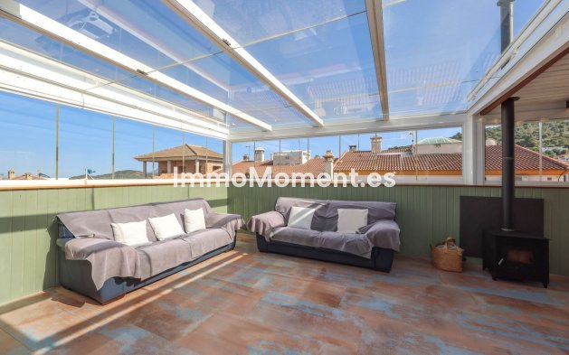 Rijtjeshuis - Bestaande woning - Binnenland  - Guaro