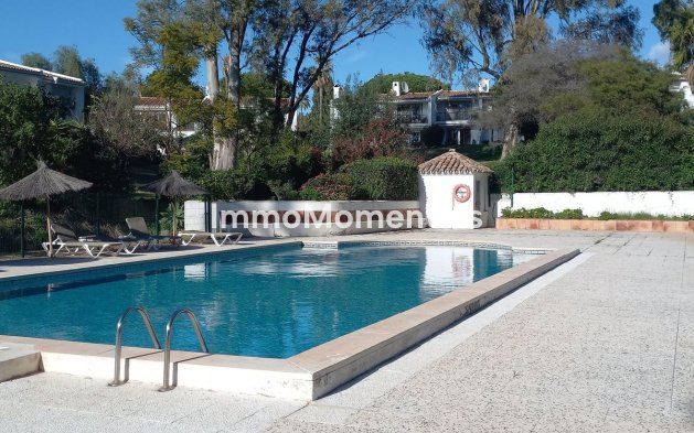 Rijtjeshuis - Bestaande woning - Estepona  - Atalaya
