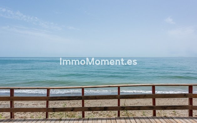 Rijtjeshuis - Bestaande woning - Estepona  - Estepona Centro