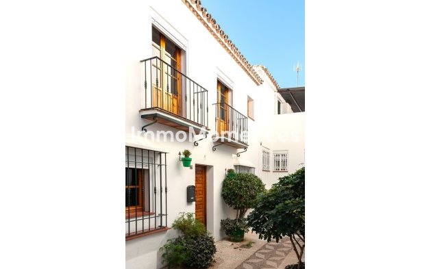 Rijtjeshuis - Bestaande woning - Estepona  - Estepona Centro