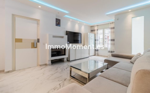 Rijtjeshuis - Bestaande woning - Estepona  - Estepona Centro