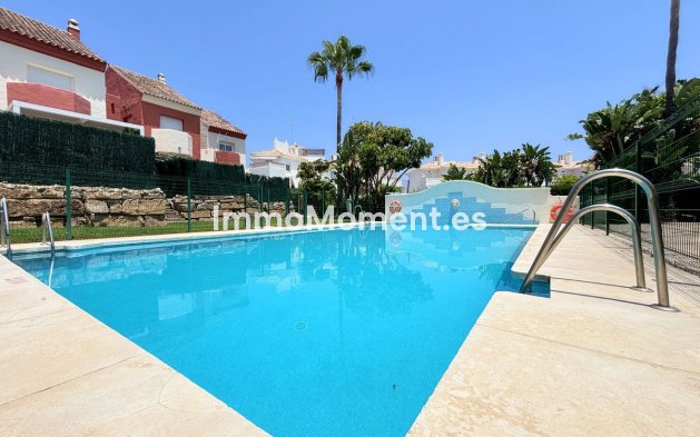 Rijtjeshuis - Bestaande woning - Estepona  - Estepona Centro