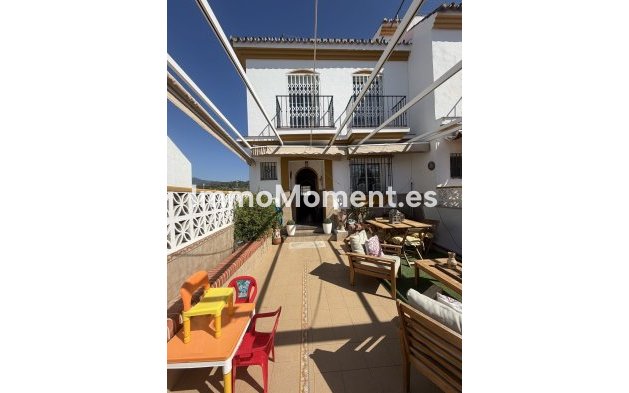 Rijtjeshuis - Bestaande woning - Estepona  - Estepona Centro