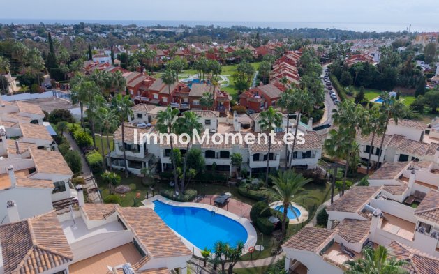 Rijtjeshuis - Bestaande woning - Estepona  - Estepona Centro