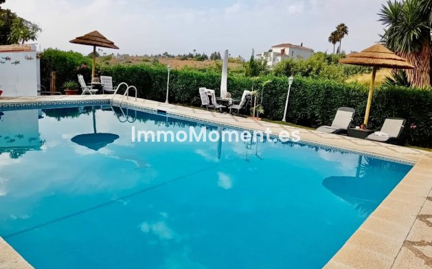 Rijtjeshuis - Bestaande woning - Estepona  - Estepona Centro