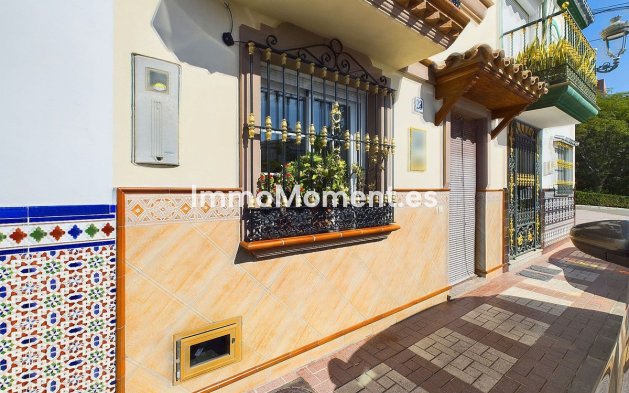 Rijtjeshuis - Bestaande woning - Estepona  - Estepona Centro