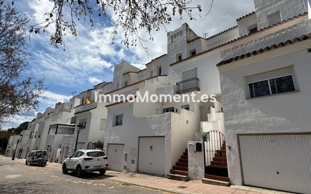 Rijtjeshuis - Bestaande woning - Estepona  - Estepona Centro