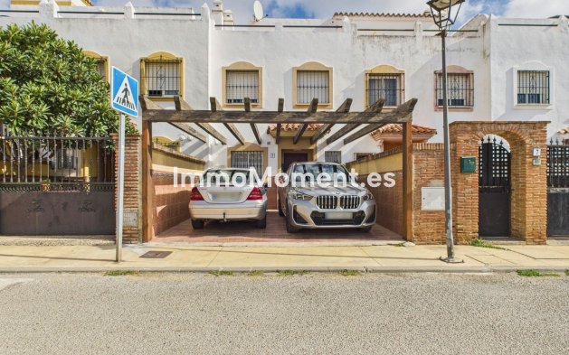 Rijtjeshuis - Bestaande woning - Estepona  - Estepona Centro