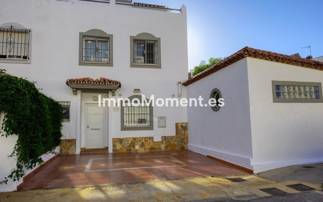 Rijtjeshuis - Bestaande woning - Estepona  - Estepona Centro