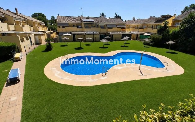 Rijtjeshuis - Bestaande woning - Estepona  - Estepona Centro