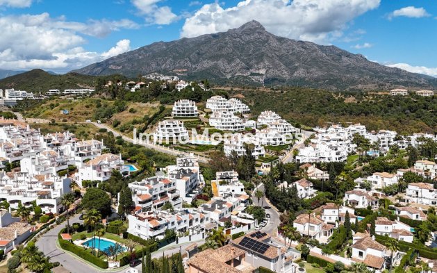 Rijtjeshuis - Bestaande woning - Marbella - Nueva Andalucía
