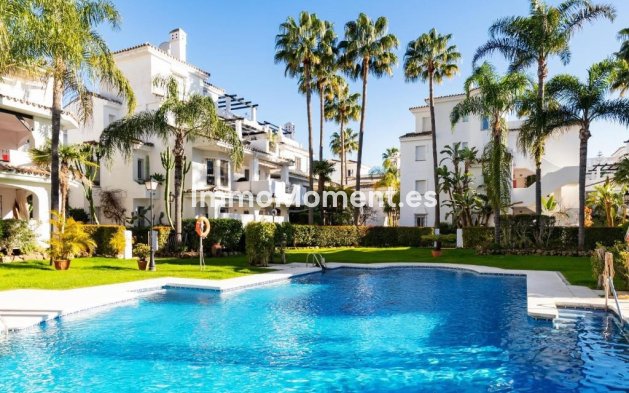 Rijtjeshuis - Bestaande woning - Marbella - Nueva Andalucía