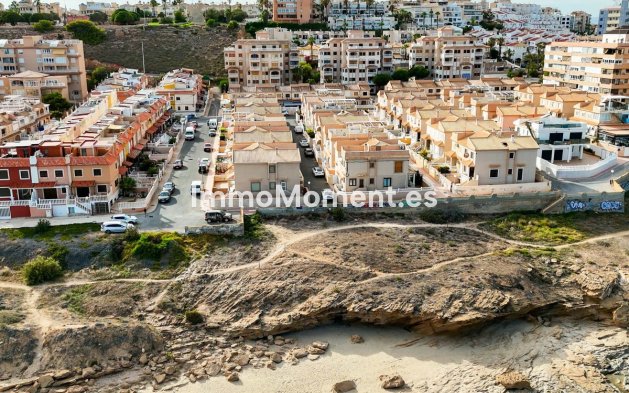Rijtjeshuis - Bestaande woning - Torrevieja - Playa De La Mata