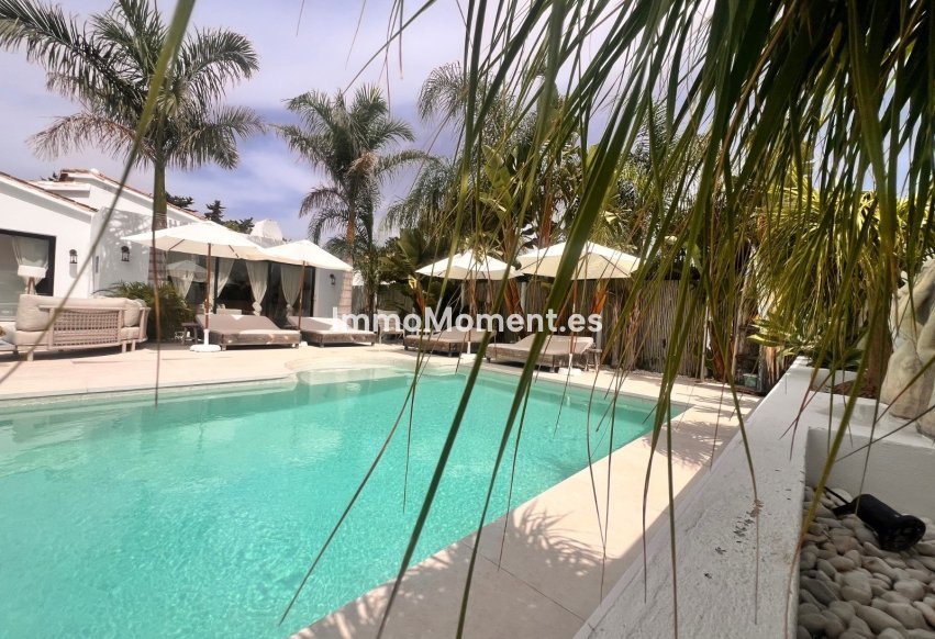 Short Term Rentals - Detached villa - Estepona - Costalita