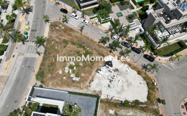 Terreno - Reventa - Estepona  - Cancelada