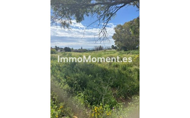 Terreno - Reventa - Estepona  - Cancelada