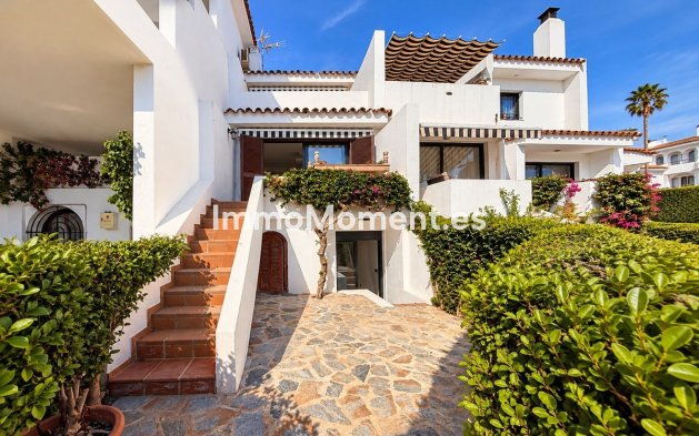Townhouse - Resale - Estepona - Cancelada
