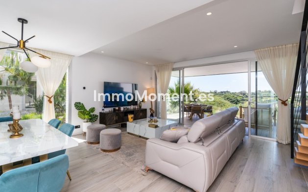 Townhouse - Resale - Estepona - Cancelada